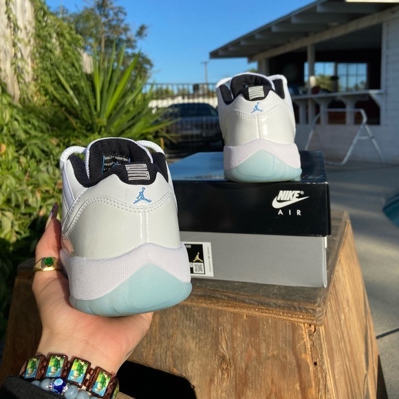 Air Jordan 11 Retro ‘Legend Blue' ( SOLD) - Picture 3 of 7